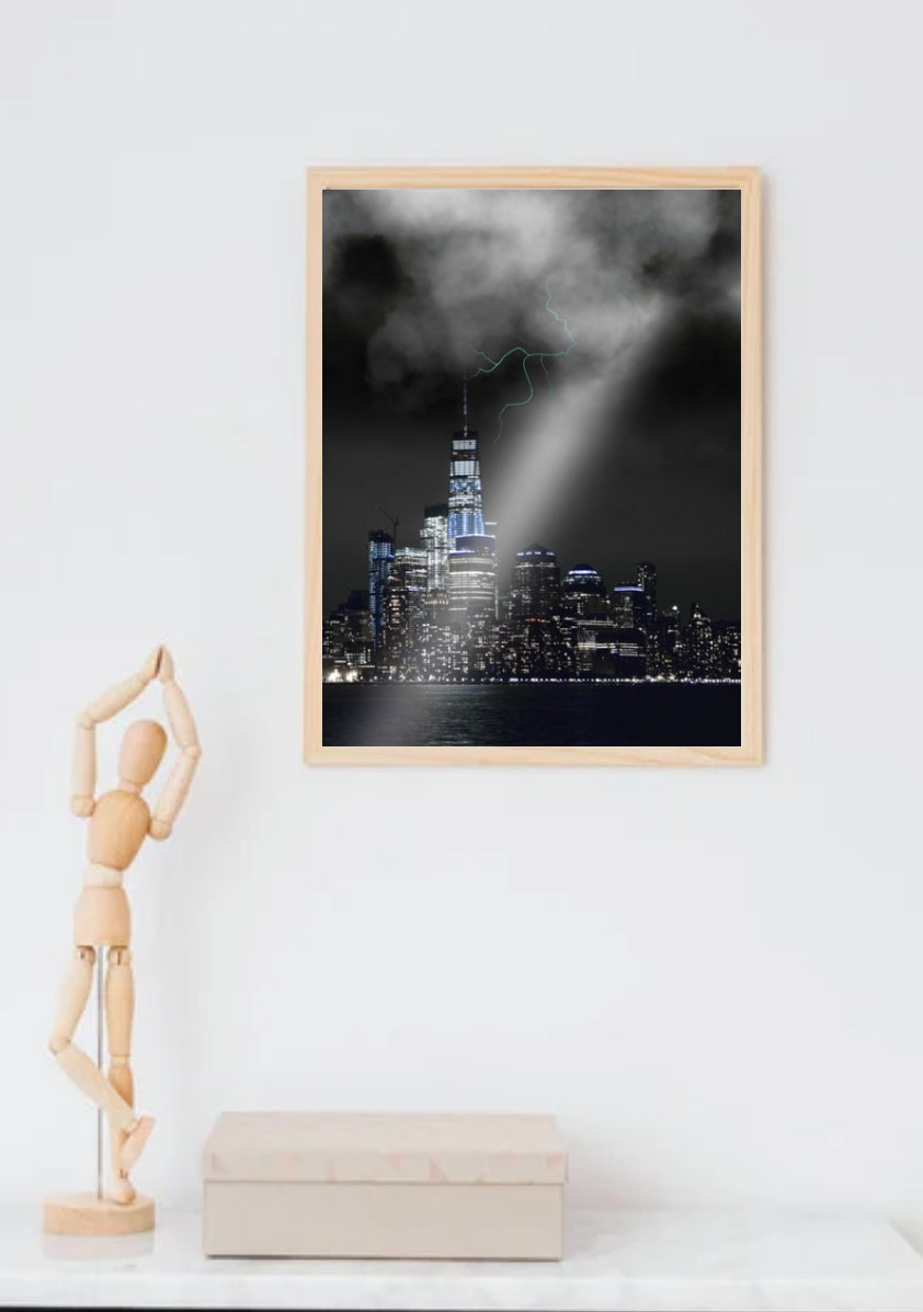 Dramatische Nacht über Manhattan – Poster mit Blitzen